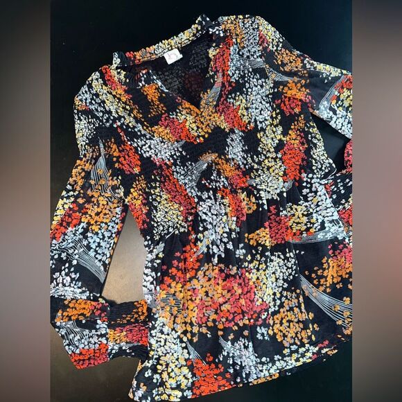 Anthropologie Akemi + Kim Adria Smocked Blouse Top with Abstract Florals Size XS - Picture 2 of 8